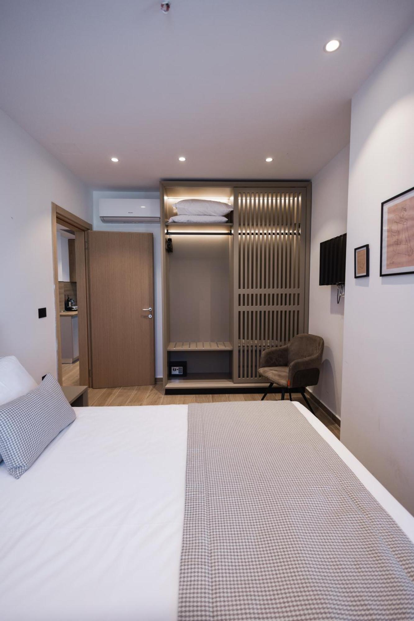 Blutique & Balconies Apartament Golem (Tirana)